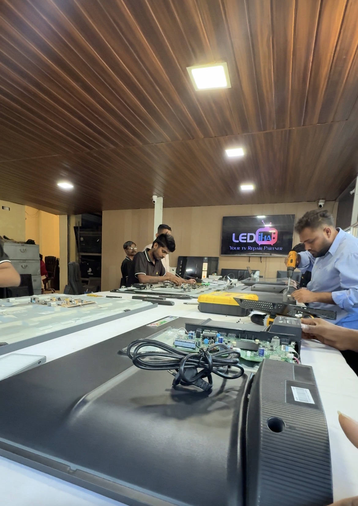 led tv repair in mumbai-ledihatv